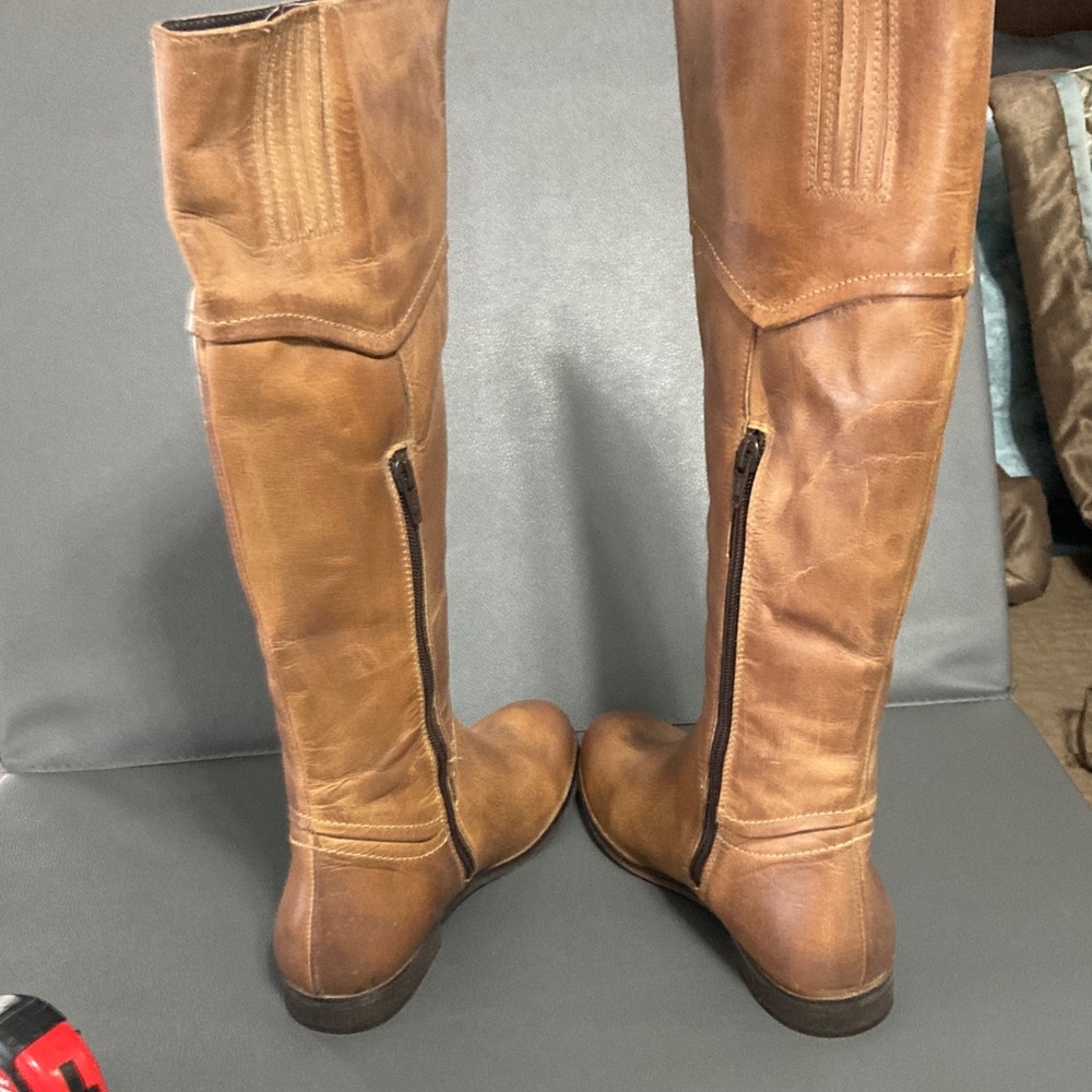 Brown Knee-High Leather Boots approx 17” tall - Picture 4 of 6